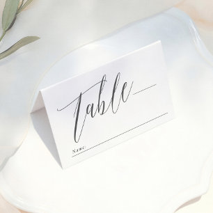Cartão De Mesa Caligrafia Simples Monograma Preto e Branco de Cas