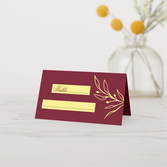 Cartão De Mesa Casamento de burgundy com flores de ouro simples (Frente)