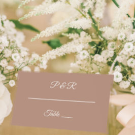 Cartão De Mesa Casamento de Script Simples Estilizado Mocha