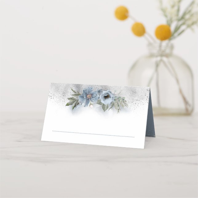 Cartão De Mesa Casamento Floral de Dusty Blue e Silver Glitter (Frente)