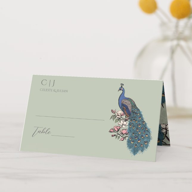 Cartão De Mesa Casamento Rustic Sage Green Floral Peacock (Rustic Floral Blue Teal Peacock on Magnolia Branch in Full Bloom with Flowers in Elegant Sage Green.)