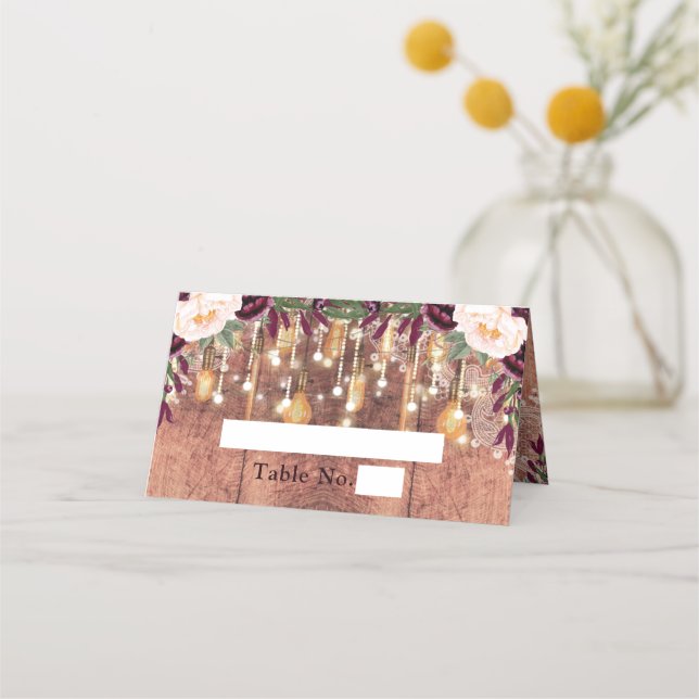 Cartão De Mesa Casamento Rustic Wood & String Lights (Frente)