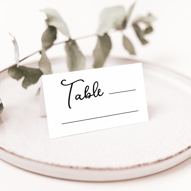 Cartão De Mesa Doce e Whimsical | Casamento Negro e Branco (Sweet and whimsical, black and white place cards for your wedding guests)