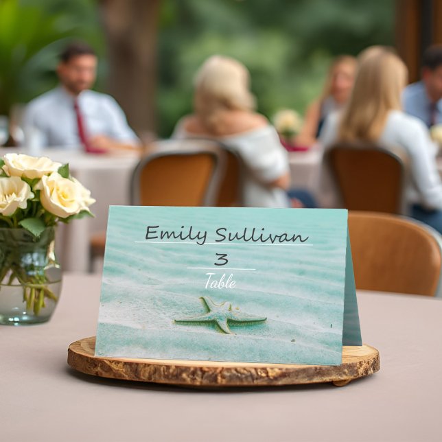 Cartão De Mesa Estrelas tropicais Casamento Aqua Ocean Beach Them (Tropical starfish wedding place cards with soft aqua palette and beachy starfish for an ocean theme.)