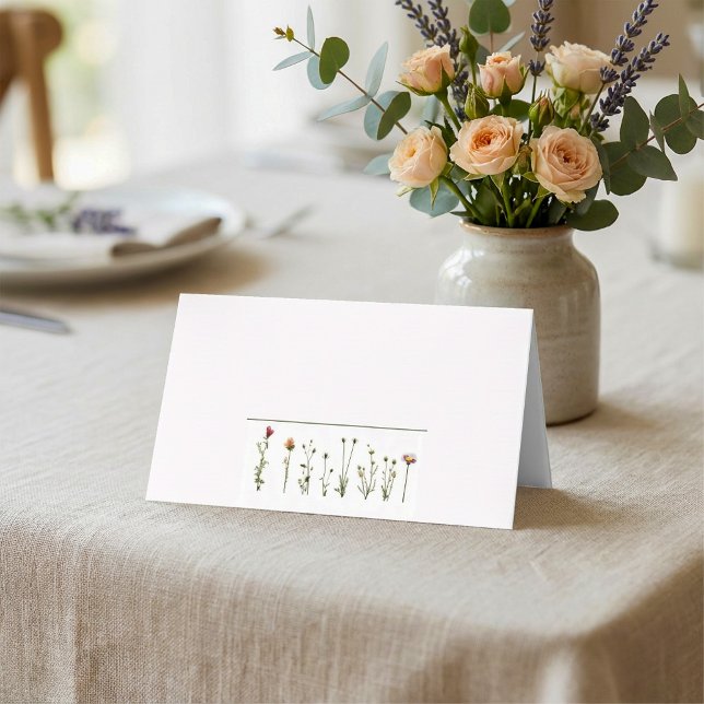 Cartão De Mesa Nome do casamento de flores selvagens (Wild flowers wedding name place card.)