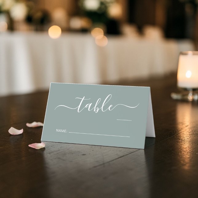 Cartão De Mesa Número de Mesa de Casamento Chic Script Sage Verde (Chic Script Sage Green Wedding Table Number Place Card)