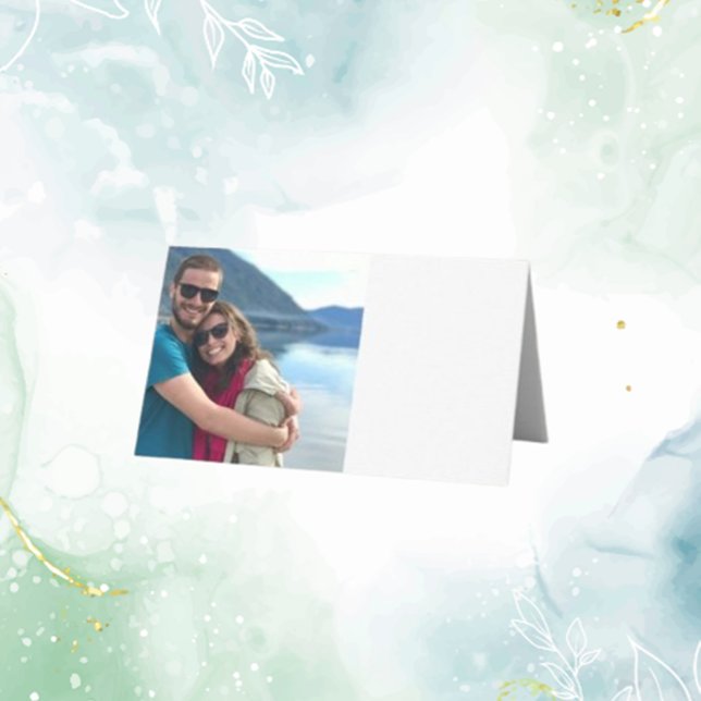 Cartão De Mesa Personalizar Foto Moderna Relaxando Casamento (Create a heartfelt atmosphere at your wedding with our custom bridal blessing place cards.)