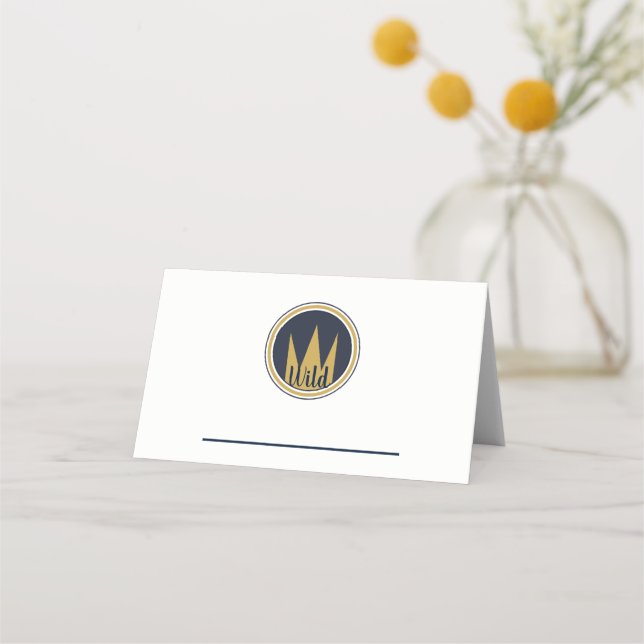 Cartão De Mesa Rei Coisa Selvagem Coroa Dourada Burel Aniversário (Frente)