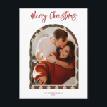 Cartão de Natal de Arte Moderna<br><div class="desc">Crie uma impressão duradoura nesta temporada com um cartão de feriado exclusivo. Esta simples modelo de cartão de árvore de Natal apresenta um design limpo e moderno. Personalize-o com as suas informações e torne-o exclusivamente seu!</div>