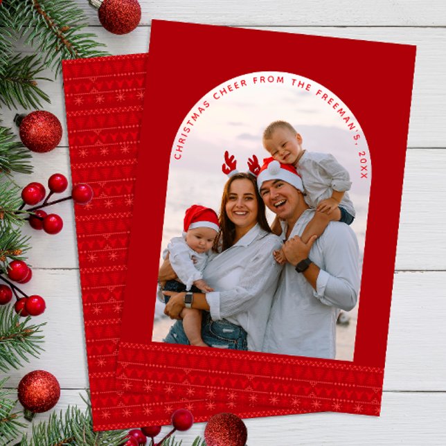Cartão de Natal do Arch Nórdico Vermelho Moderno (Red Nordic Arched Christmas Card)