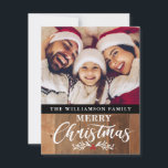 Cartão de Natal para a Família de Madeira Russo Mo<br><div class="desc">Cartão de Natal da família de madeira russa moderna - Que maneira adorável de enviar suas cartões de natal nesta temporada de festas. Sua foto favorita aparece neste cartão de Natal muito especial e o cartão é personalizado com seu nome familiar e Feliz Natal em tipografia bonito e moderna, e...</div>