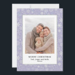 Cartão de Natal Tradicional para Fotografias Famil<br><div class="desc">Você tem procurado uma modelo do DIY que coordene com sua foto de Natal? Bem, sua busca acabou. Eu desenhei esta modelo para combinar fácil e rapidamente qualquer foto de neutro a laranja brilhante. Para começar, escolhi um padrão de fundo muito tradicional para enquadrar sua foto e fornecer o padrão...</div>