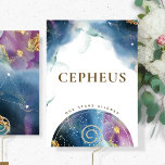 Cartão de Nome de Mesa Cepheus do Tema Celestial E<br><div class="desc">Aproveite um tema de constelação celeste com nossos sinais de mesa de constelação. Cartão de mesa da constelação de Cepheus com manchas impermeáveis de aquarela e mapa celeste com constelações na frente. As costas com uma bela design de galáxia aquática com a constelação de Cepheus no centro. Design com tons...</div>
