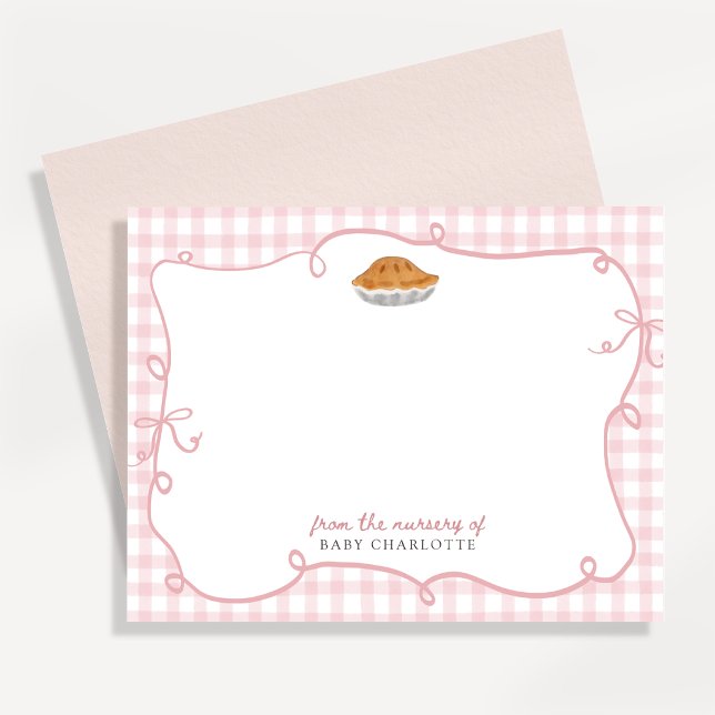 Cartão de Nota de Berçário Cutie Pie Pink Gingham (Criador carregado)