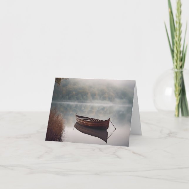 Cartão De Notas Barco De Pau Em Misty Lake (Frente)