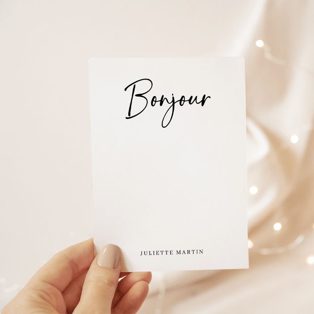 Cartão De Notas Bonjour | Script francês Elegante preto-e-branco (An elegant French style note card that says "Bonjour" in modern script)