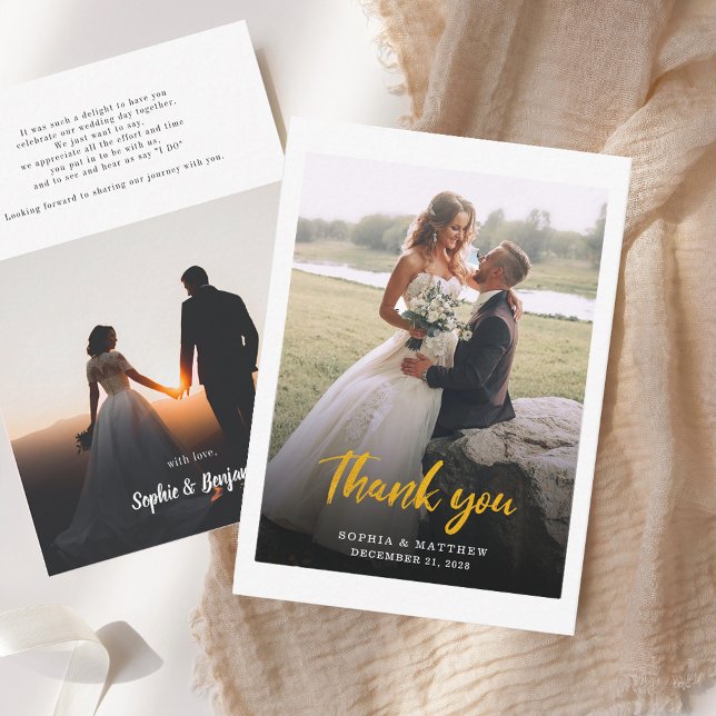 Cartão De Notas Casamento de Fotos Moderno com Letra de Mão Obriga (Gold Hand-Lettered Photo Wedding Thank You Note Card)