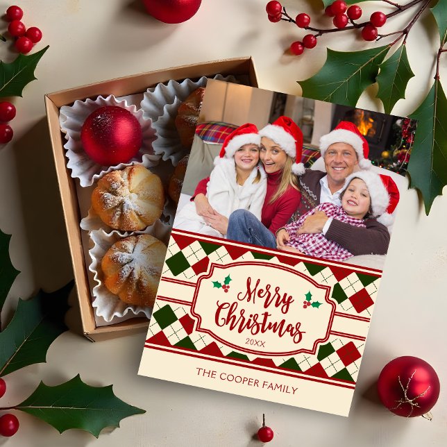 Cartão De Notas Classic Merry Christmas Holly Photo Family (Classic Merry Christmas Holly Photo Family Holiday Card. )