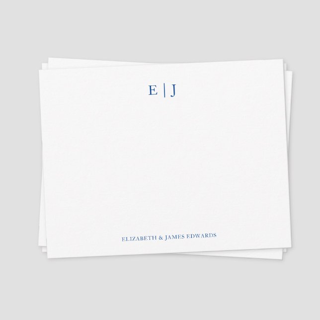 Cartão De Notas Iniciais do Casal Monograma Azul Personalizados (Blue couple monogram serif font names note card)