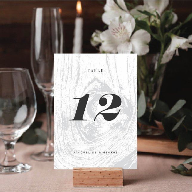 Cartão de Número de Tabela de Casamento de Woodgrã (Modern Classic Rustic Woodgrain Wedding Table Number Card @ fatfatin_blue_knot)