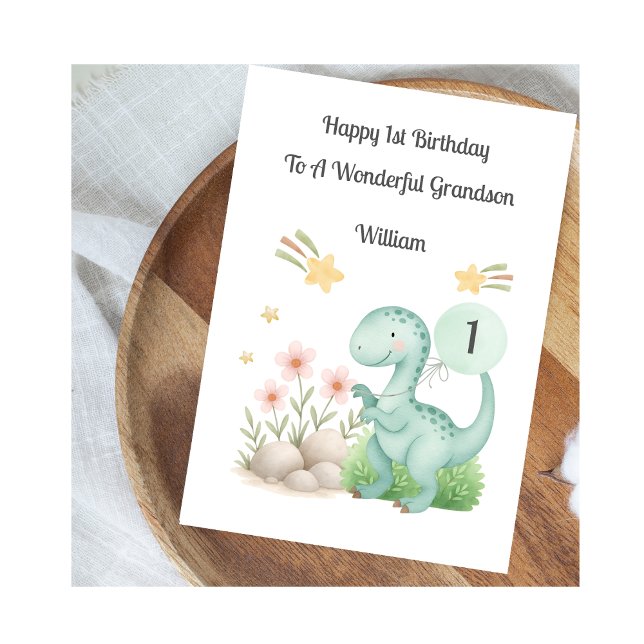 Cartão de Primeiro Aniversário de Menino com Dinos (Criador carregado)