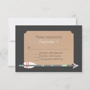 Cartão de Resposta de Casamento Gray Tribal Arrow