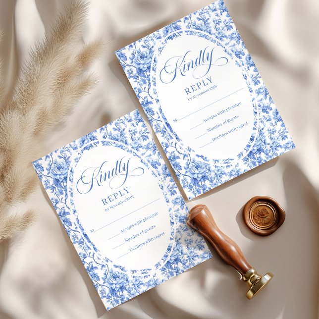 Cartão de Resposta de Casamento Personalizado com  (Pretty Blue Toile Roses Custom Wedding RSVP Card

)