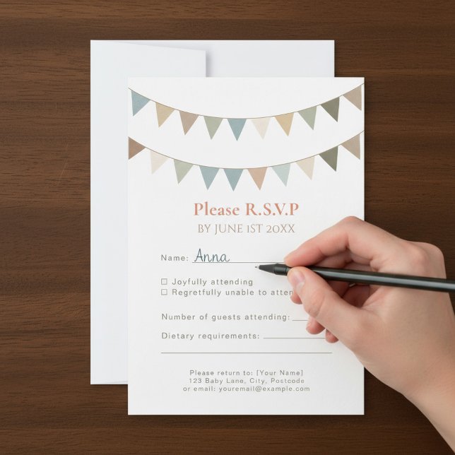 Cartão de resposta de casamento rústico bunting ne (Neutral bunting rustic RSVP wedding response card.)