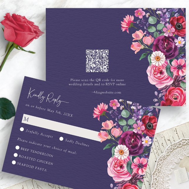 Cartão de Resposta Floral Mal-humorado (Moody Navy Blue Watercolor Floral RSVP Card with QR Code by Painted Paperie
)