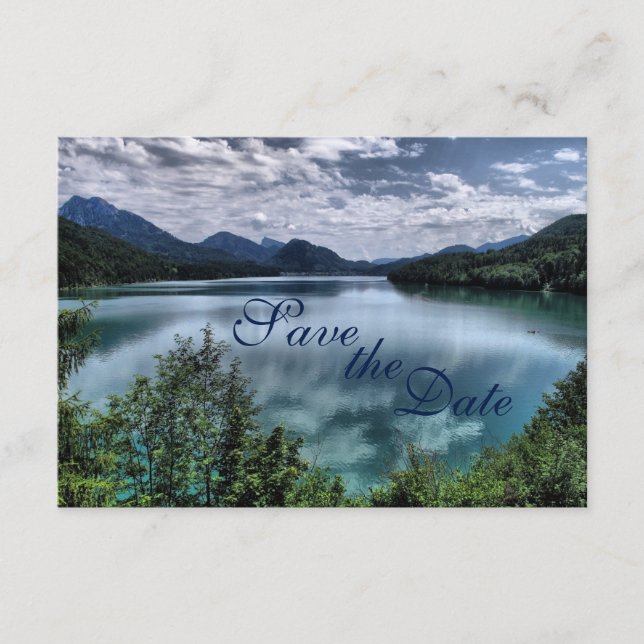 Cartão de Salvar a Data de Casamento no Lago da Mo (Frente)