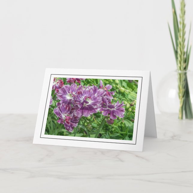 Cartão de saudação com flores roxas claras (Frente)
