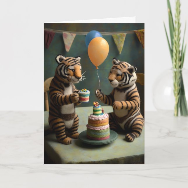 Cartão de Saudação de Aniversário de Tigres Felize (Frente)