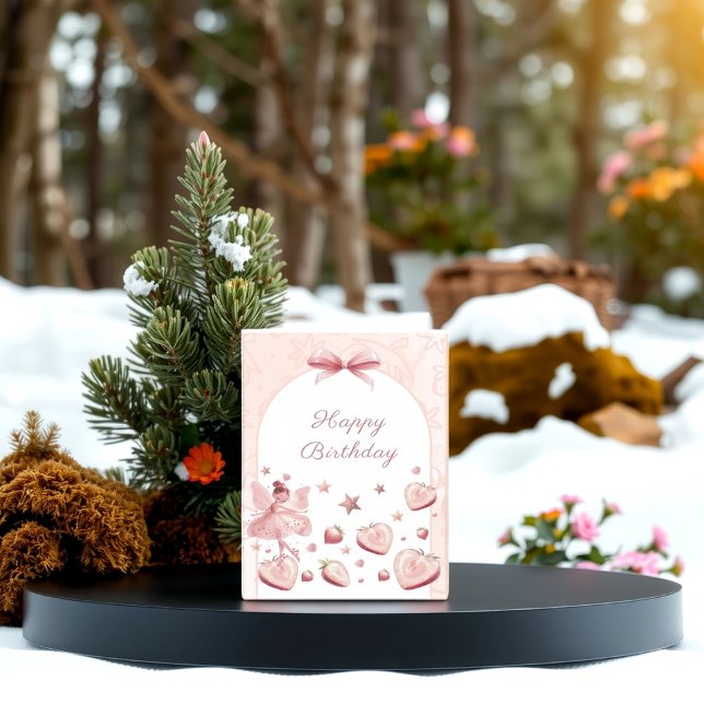 Cartão de Saudação de Aniversário para Garota de M (Criador carregado)