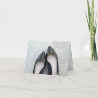 Cartão de Saudação de Calçados Pretos