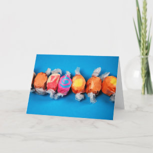 Cartão de saudação taffy candy embrulhado colorido