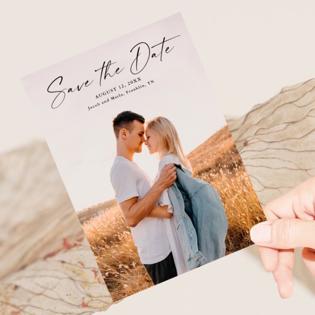 Cartão de Save the Date de Casamento com Foto e Le (Modern script overlay photo save the date magnetic card.)