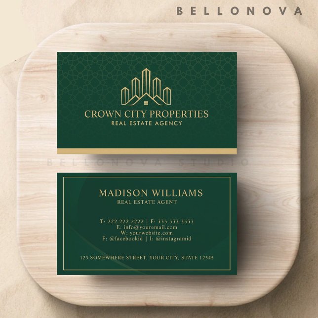 Cartão De Visita Agente De Imóveis De Padrão Dourado E Verde Person (Custom Green And Gold Pattern Real Estate Agent Business Card)