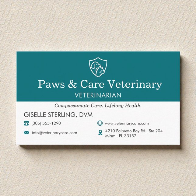 Cartão De Visita Animal Care Vet Clinic Professional (Criador carregado)