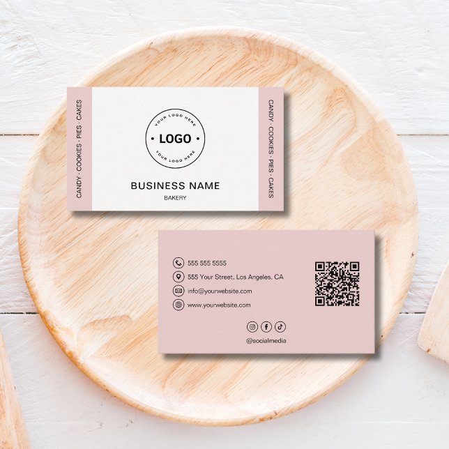 Cartão De Visita Bakery Logo QR Code Social Media Blush Pink (Bakery Logo QR Code Social Media Blush Pink Business Card)