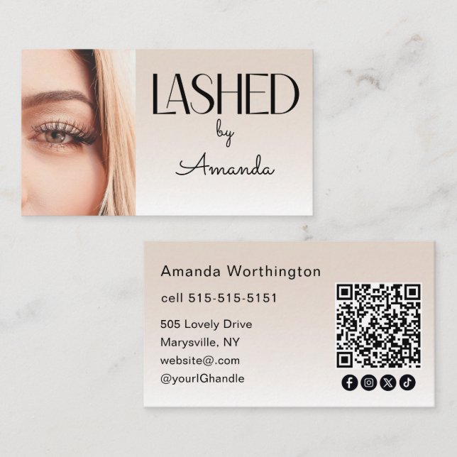 Cartão De Visita Beige Blush Lashed Photo QR Code Social Icons (Frente/Verso)