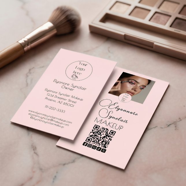 Cartão De Visita Blush Pink Script Logo QR Code Photo Makeup (Criador carregado)