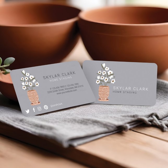 Cartão De Visita Boêmia Flor Potência Planta Residencial Cinza (Bohemian Flower Potted Plant Home Staging Grey Business Card)