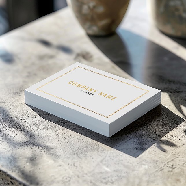 Cartão De Visita Borda com efeito dourado profissional (Modern business card with luxury gold effect double border and elegant text )