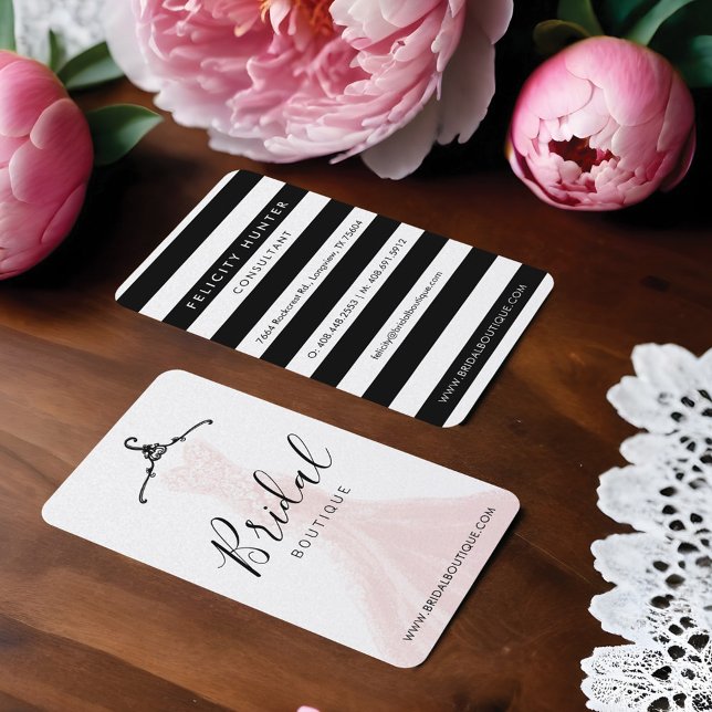Cartão De Visita Chic e Na moda Bridal Bridal Boutique (Chic & Stylish Wedding Dress Bridal Boutique Business Card)
