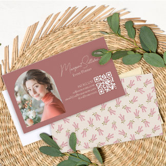 Cartão De Visita Chic Flowers - Código QR Mínimo Simples Elegante