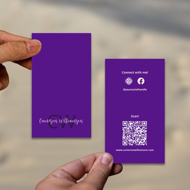 Cartão De Visita Chic Solid Indigo Purple Monograma QR Código Socia (Chic Solid Indigo Purple Monogram QR Code Social Business Card)