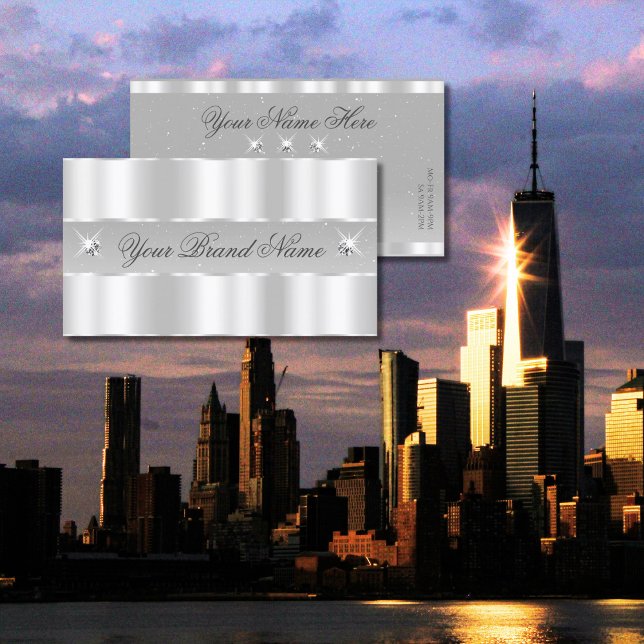 Cartão De Visita Cinza de Luz de Prata Chic Esparsos Diamantes Na m (Criador carregado)