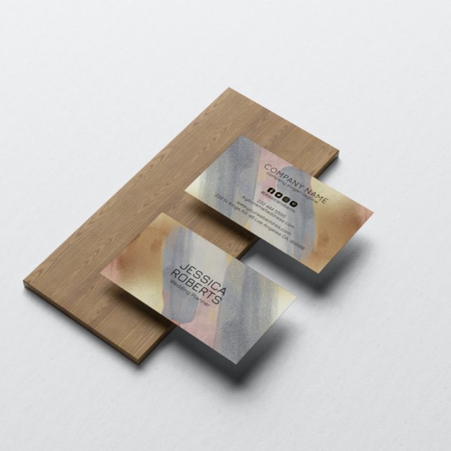 Cartão De Visita Cinza e fundo dos Traços de Pincel Dourados (Criador carregado)