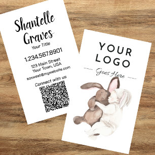 Cartão De Visita Código QR de Aquarela Bebê e Coelho Vertical