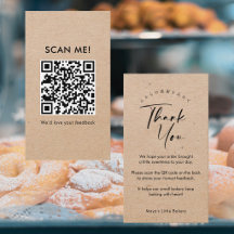 Código QR de Avaliação Minimalista Kraft Script